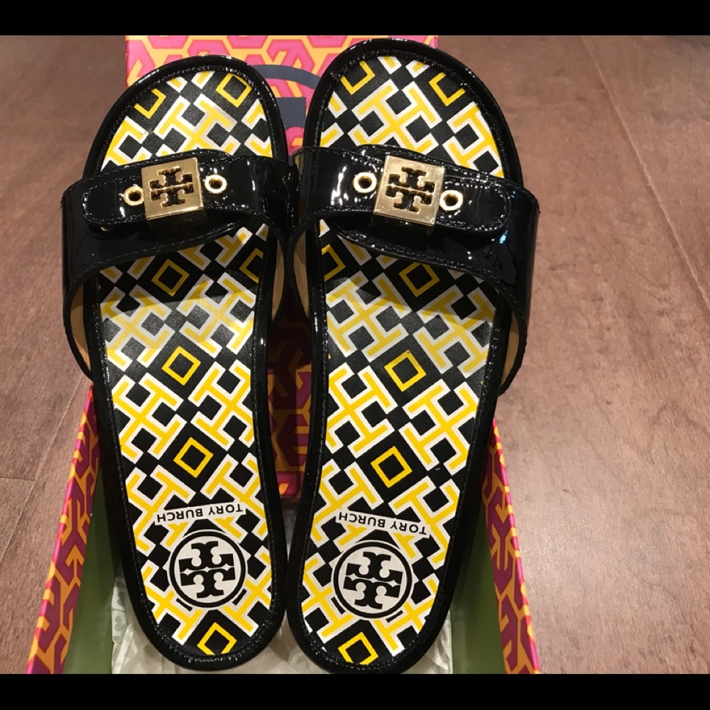 Tory Burch Dixon Patent Calf, Black Patent Sandals, size 7.5